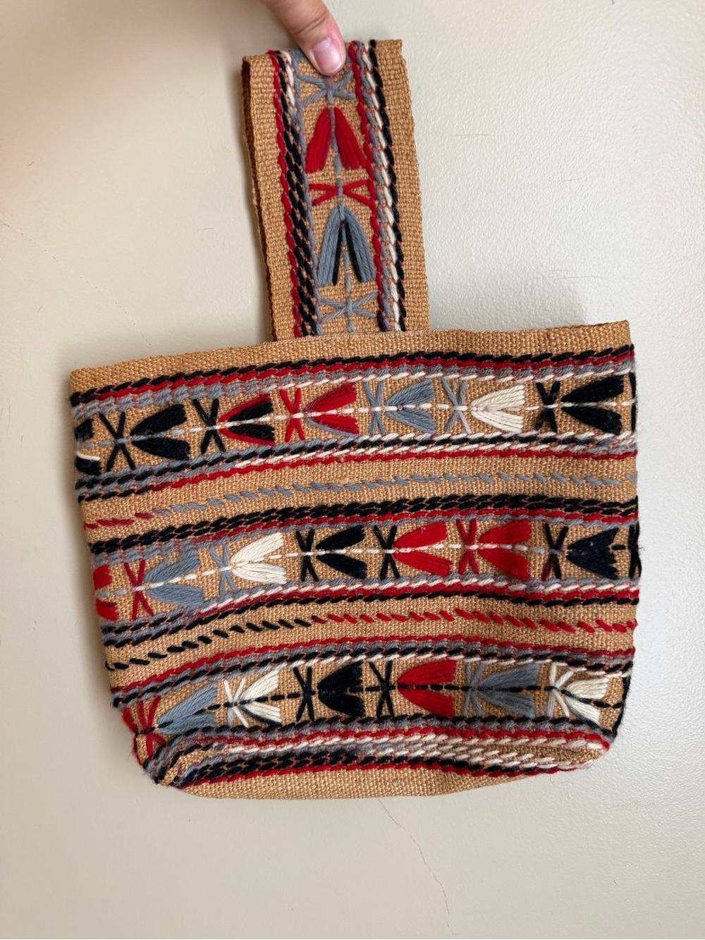 Vintage 70s Burlap Tote Bag Crewel Yarn Embroidery Hippie Boho

13”x10”x3”